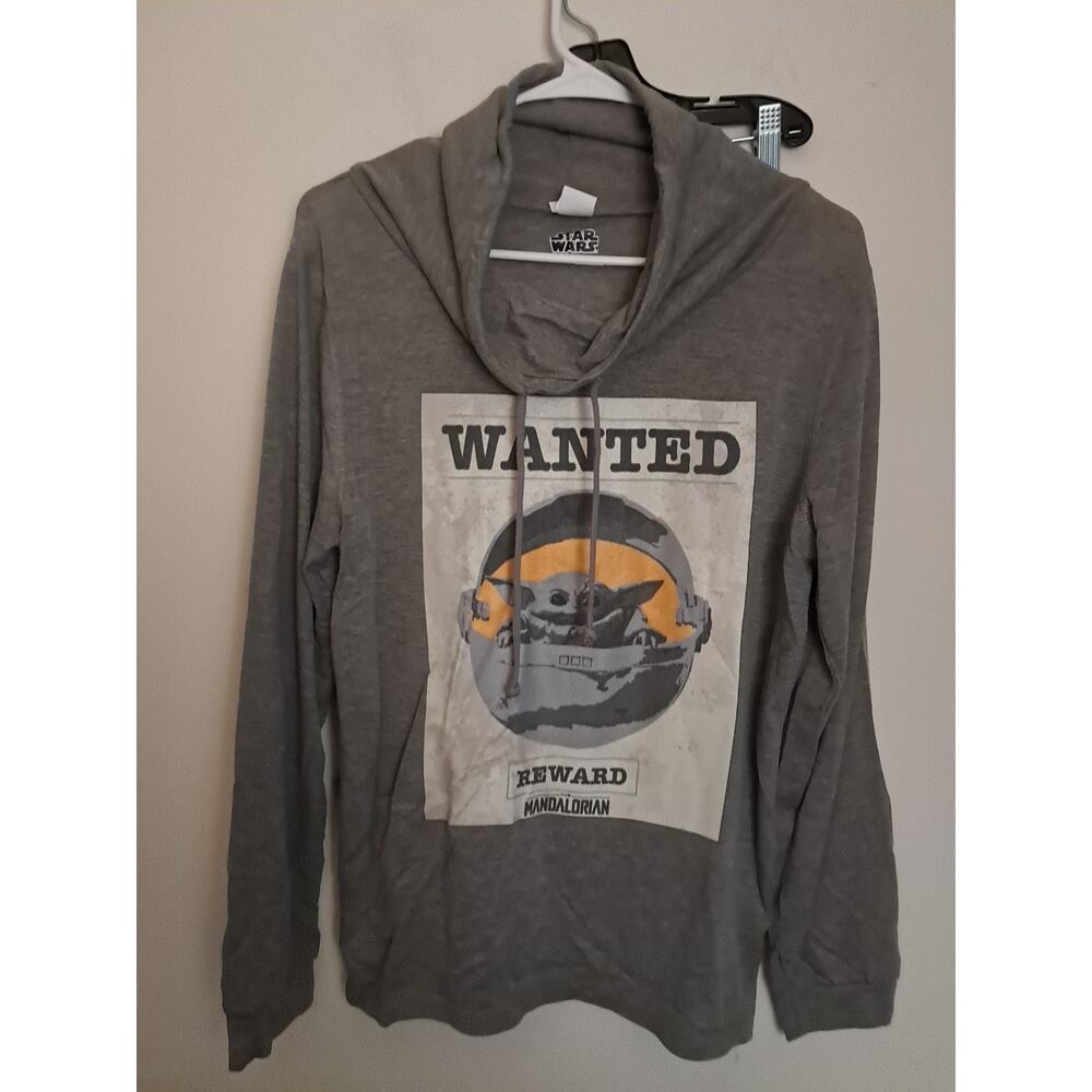 Star Wars Mens T- Shirt Long Sleeves And Long Neck Grey Size Large With Graphic